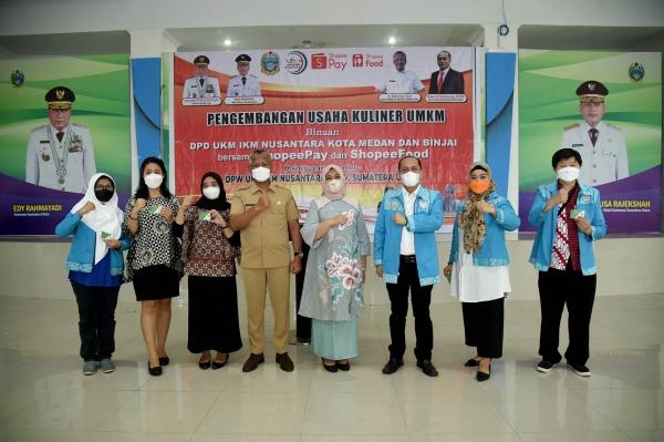 Kembangkan UKM Sumut, Nawal Lubis Kenalkan Marketplace untuk Jualan Online